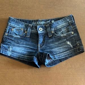Guess low rise jean shorts Y2K SIZE 27